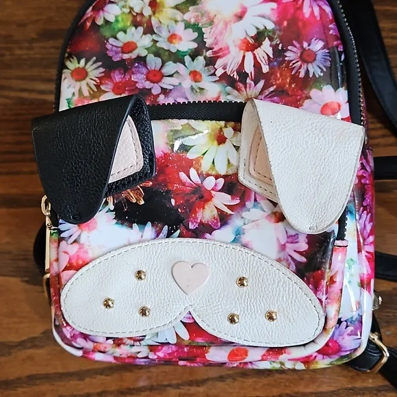 Betsey Johnson Dog and Daisies Backpack - Picture 7 of 10